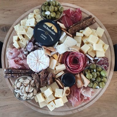 borrelplank sloepverhuur de meerkoet luxe sloep huren sloep huren woerden sloep huren met borrelplank sloep huren met eten sloep en lunch sloep met snack